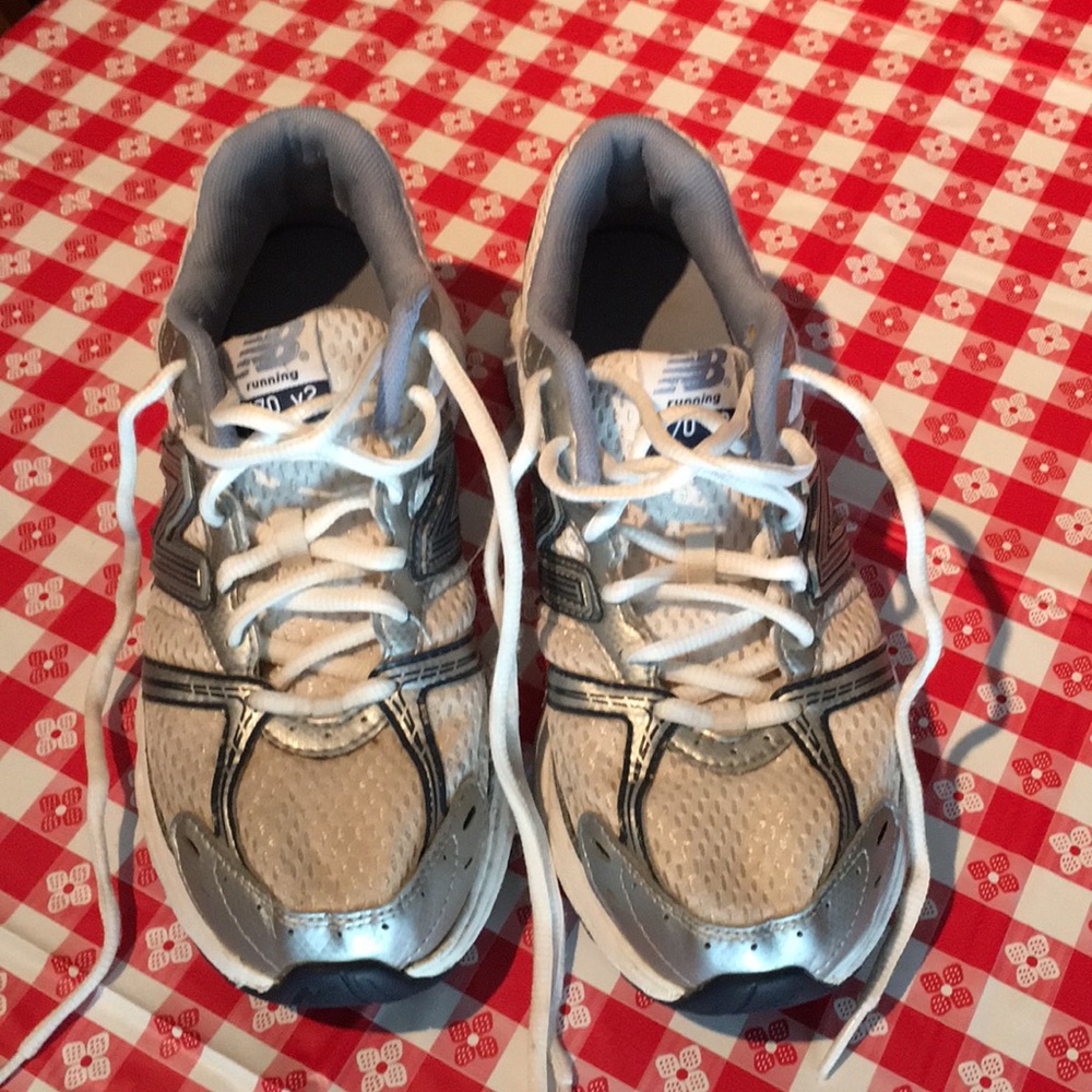 New Balance Tennis Shoes 8